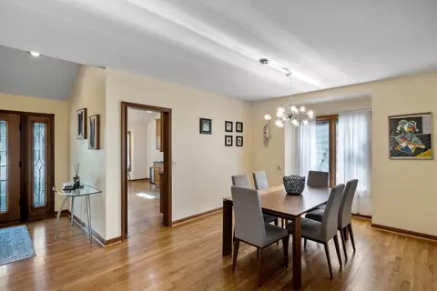 9849 Chimney Sweep Ln, Blue Ash, OH 45241 photo 6