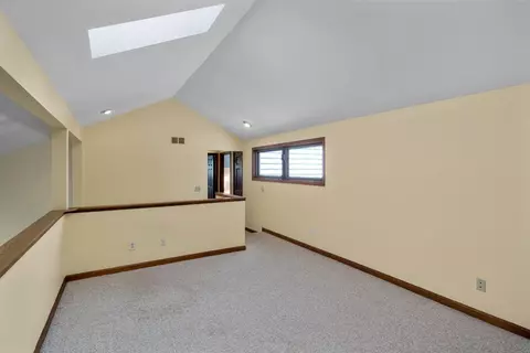 9849 Chimney Sweep Ln, Blue Ash, OH 45241 photo 22