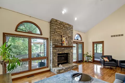 9849 Chimney Sweep Ln, Blue Ash, OH 45241 photo 7