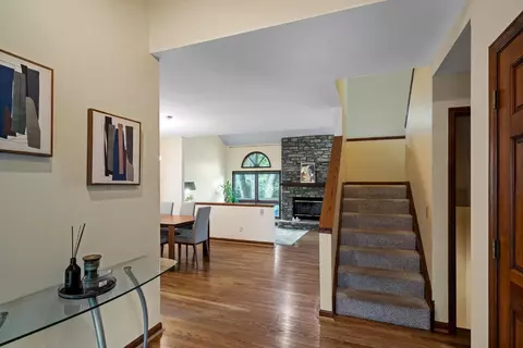 9849 Chimney Sweep Ln, Blue Ash, OH 45241 photo 3