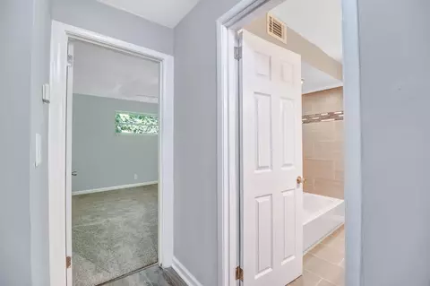 1920 Grand Ave, Cincinnati, OH 45214 photo 8