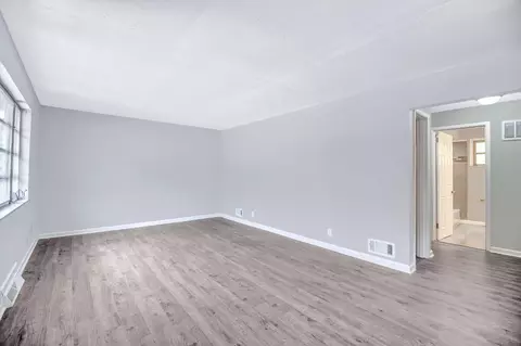 1920 Grand Ave, Cincinnati, OH 45214 photo 2