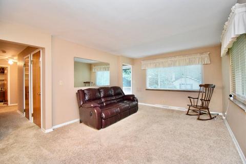 230 Howell St, Cleves, OH 45002 photo 3