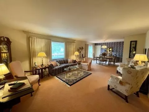8715 Decima St, Cincinnati, OH 45242 photo 2