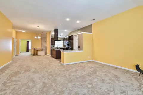 953 Crossing Pointe, Cincinnati, OH 45231 photo 5