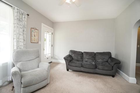 6117 Bramble Ave, Cincinnati, OH 45227 photo 4