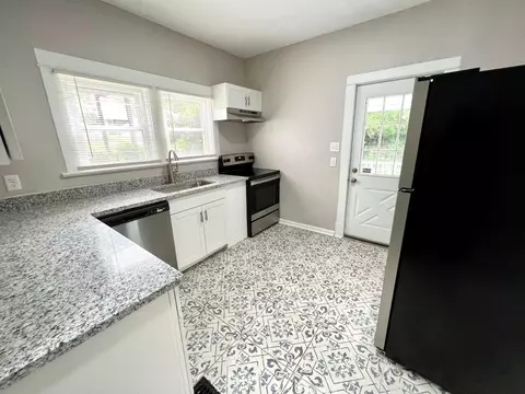 1940 Hewitt Ave, Cincinnati, OH 45207 photo 5