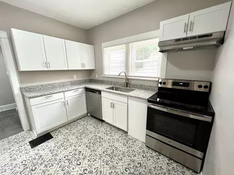 1940 Hewitt Ave, Cincinnati, OH 45207 photo 4
