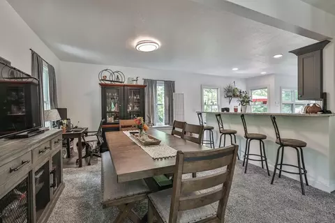 585 Sutton Rd, Cincinnati, OH 45230 photo 5