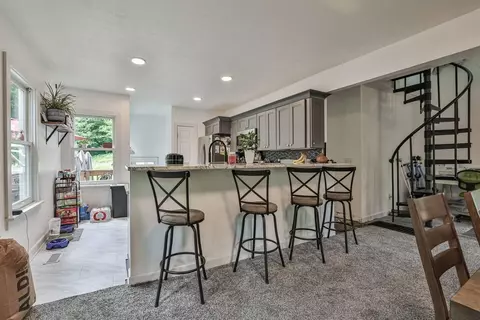 585 Sutton Rd, Cincinnati, OH 45230 photo 10