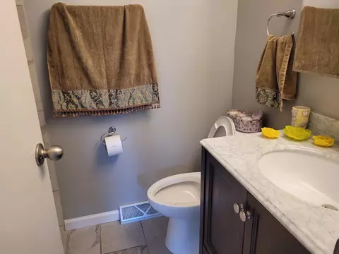 9355 Montoro Dr, Cincinnati, OH 45231 photo 14