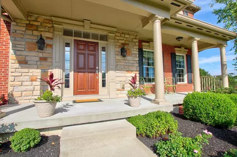 2345 Pointe Pl, Cincinnati, OH 45244 photo 3
