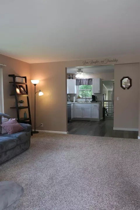 444 Kitty Ln, Cincinnati, OH 45238 photo 4