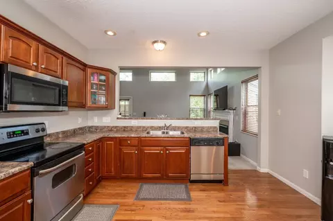 2424 Oaktree Pl, Cincinnati, OH 45238 photo 11