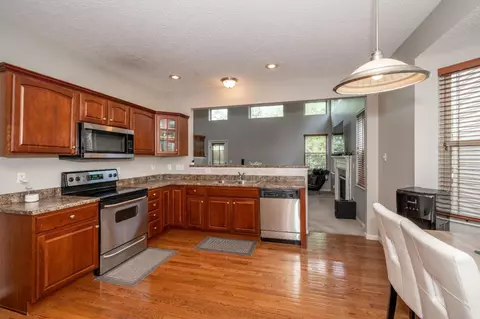2424 Oaktree Pl, Cincinnati, OH 45238 photo 6