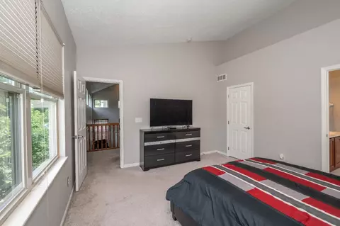 2424 Oaktree Pl, Cincinnati, OH 45238 photo 19