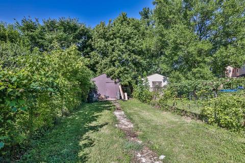 13 Chalmers Ct, Greenhills, OH 45218 photo 14