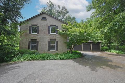 11744 Laurelview Dr, Montgomery, OH 45249 photo 2