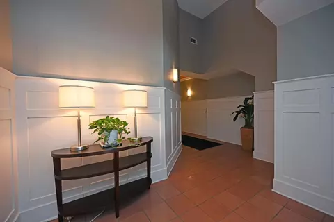 417 Vine St #403, Cincinnati, OH 45202 photo 4
