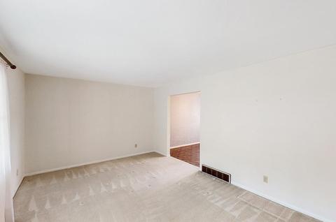 10752 Bridlepath Ln, Cincinnati, OH 45241 photo 4