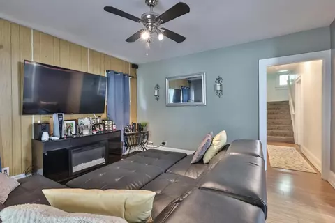 3934 Vine St, Cincinnati, OH 45217 photo 4