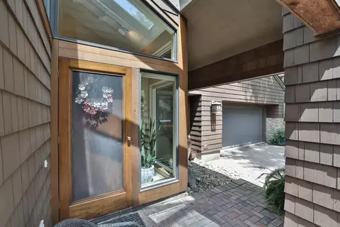 23 Spring Hill Dr, Mariemont, OH 45227 photo 2