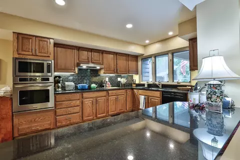 23 Spring Hill Dr, Mariemont, OH 45227 photo 14