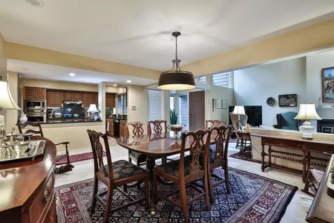23 Spring Hill Dr, Mariemont, OH 45227 photo 9