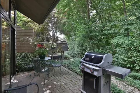 23 Spring Hill Dr, Mariemont, OH 45227 photo 24