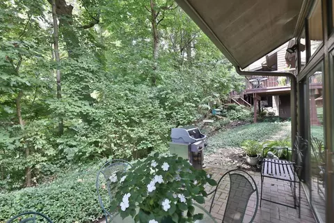 23 Spring Hill Dr, Mariemont, OH 45227 photo 26