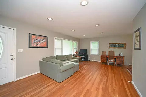 5084 Overbrook Pl, Cincinnati, OH 45227 photo 4
