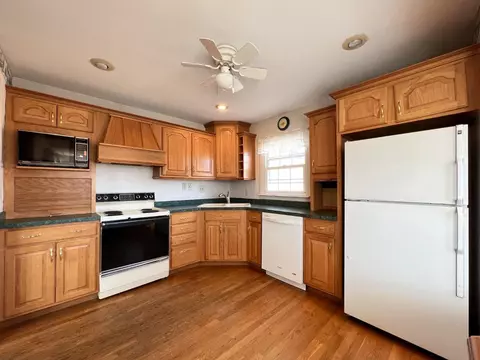 66 Junefield Ave, Greenhills, OH 45218 photo 7