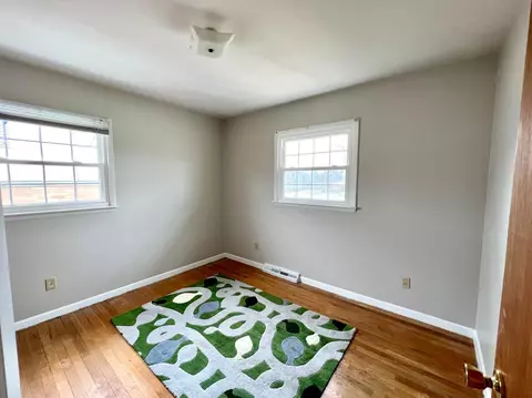 66 Junefield Ave, Greenhills, OH 45218 photo 9