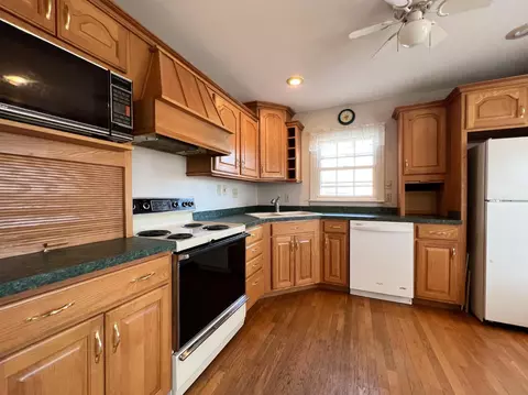 66 Junefield Ave, Greenhills, OH 45218 photo 5