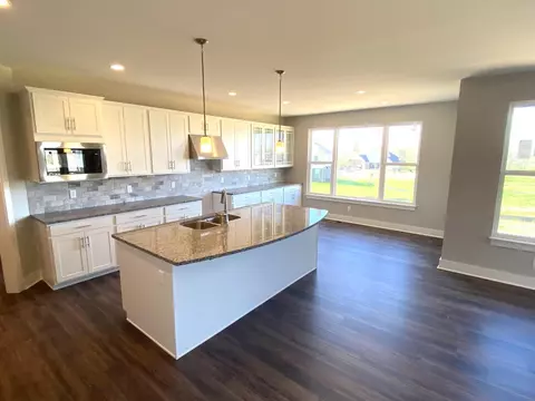 901 Morgan Dr, Monroe, OH 45050 photo 3