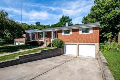 6557 Greentree Dr, Cincinnati, OH 45224 photo 1
