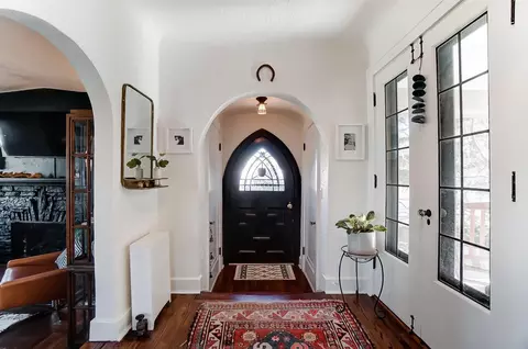 9 Avon Fields Pl, Cincinnati, OH 45229 photo 6