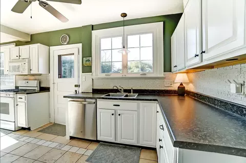 9 Avon Fields Pl, Cincinnati, OH 45229 photo 18