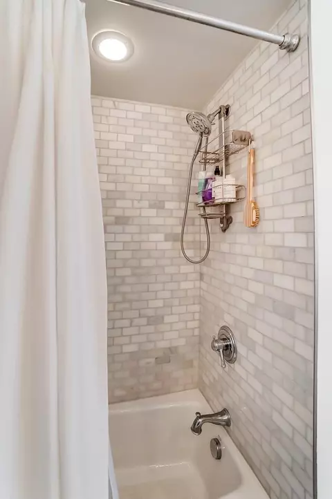 9 Avon Fields Pl, Cincinnati, OH 45229 photo 28