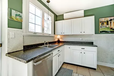 9 Avon Fields Pl, Cincinnati, OH 45229 photo 20