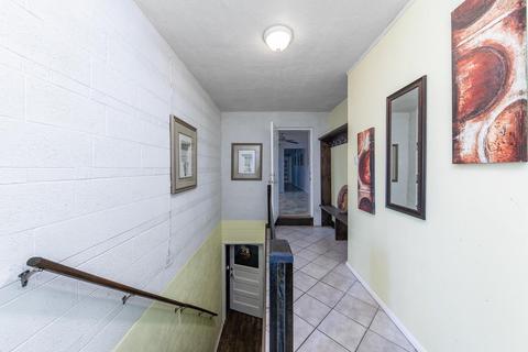 911 Garnoa Dr, Cincinnati, OH 45231 photo 26
