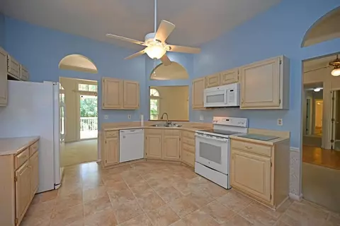 10469 Springrun Dr, Cincinnati, OH 45231 photo 13
