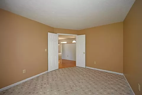 10469 Springrun Dr, Cincinnati, OH 45231 photo 23