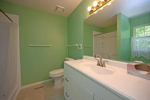 10469 Springrun Dr, Cincinnati, OH 45231 photo 17