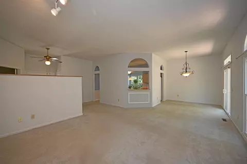 10469 Springrun Dr, Cincinnati, OH 45231 photo 7