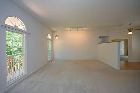 10469 Springrun Dr, Cincinnati, OH 45231 photo 5