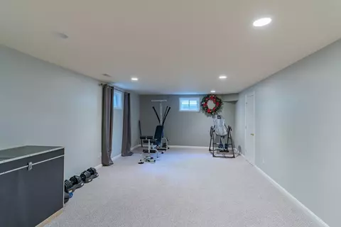 1087 White Oak Rd, Cincinnati, OH 45245 photo 20