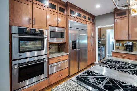 1087 White Oak Rd, Cincinnati, OH 45245 photo 8