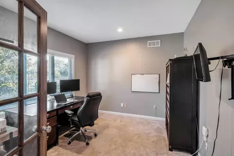 1087 White Oak Rd, Cincinnati, OH 45245 photo 11