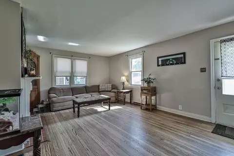 5355 Fox Rd, Cincinnati, OH 45239 photo 3